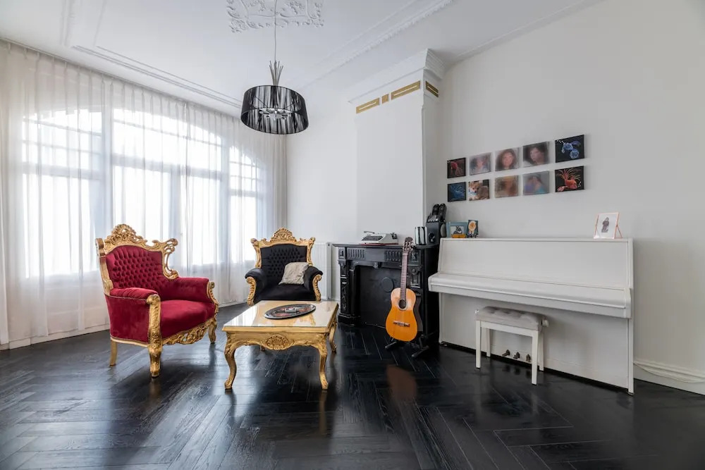 L'Home Apartment