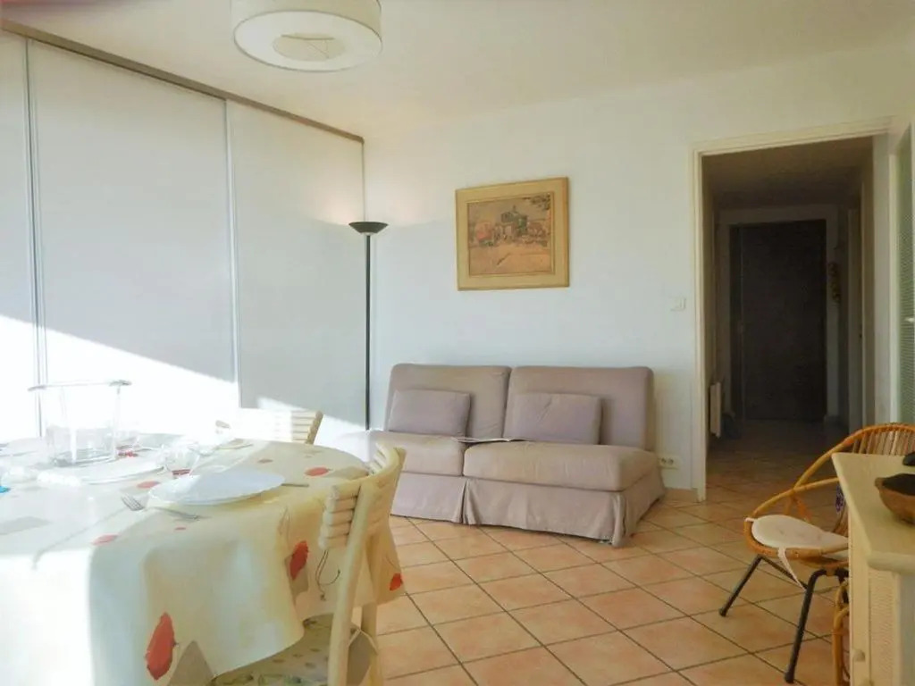 Appartement Le Lavandou, 2 pièces, 4 personnes - FR-1-251-345