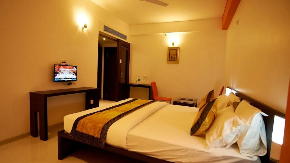 HOTEL SAI NISARG