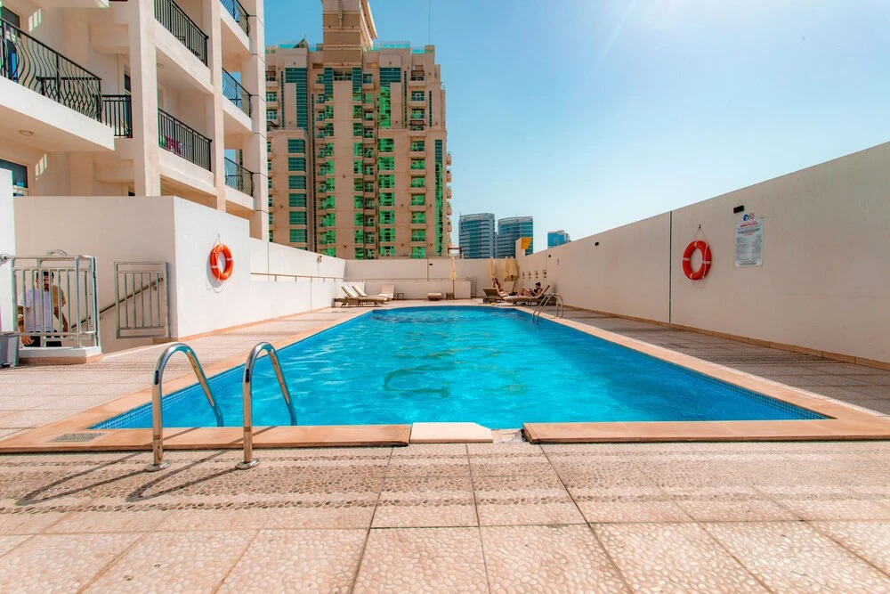 Secluded studio steps from sports city