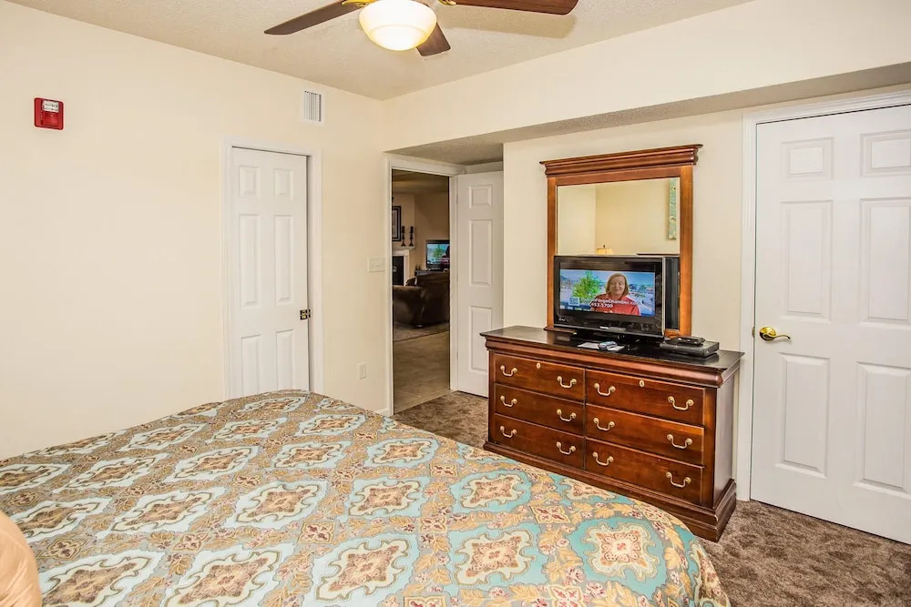 Whispering Pines 642