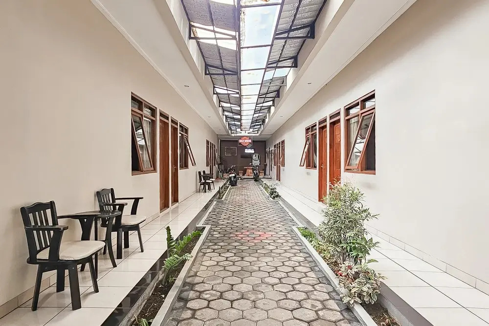 Wisma Brata Mitra RedDoorz