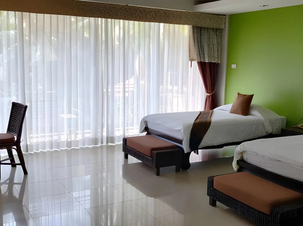 Villa Thongbura