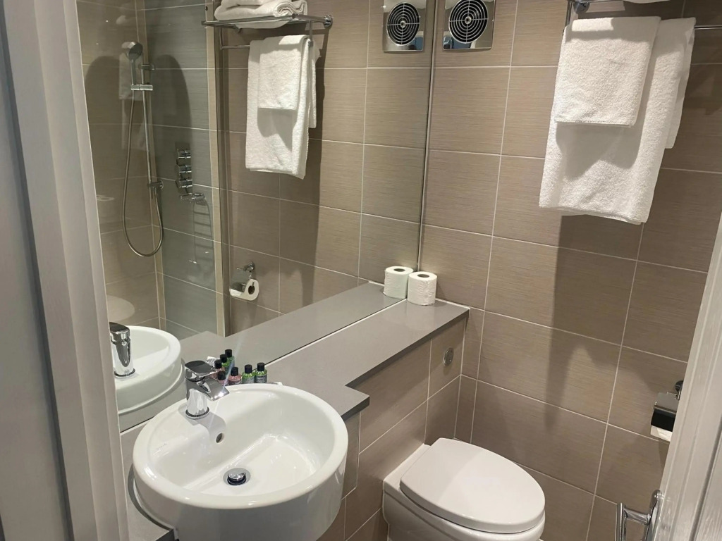 Best Western Premier Heronston Hotel & Spa