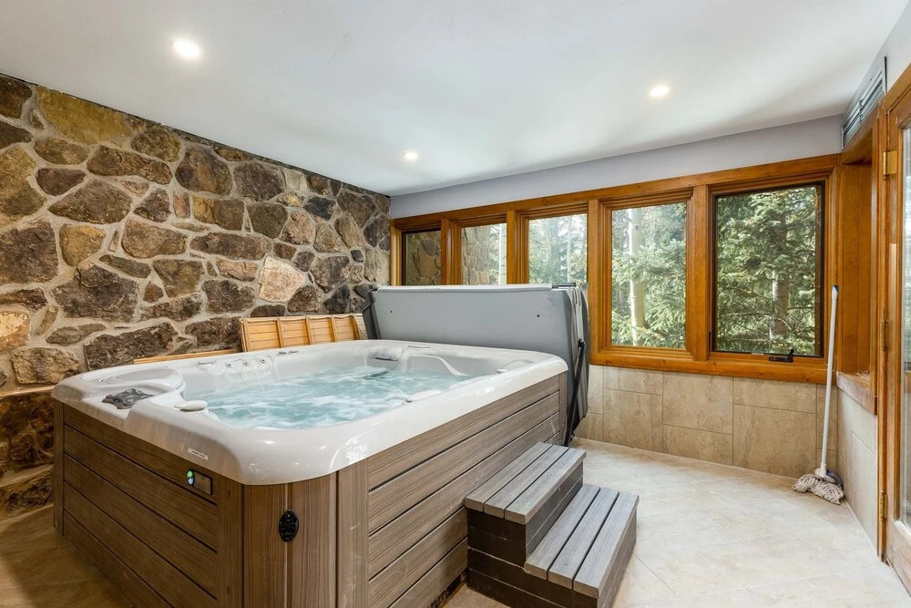 2705 Chateaux DMont
