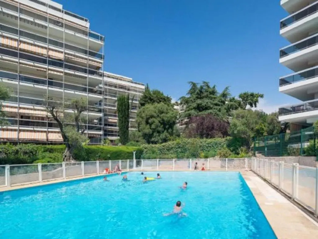 Le Corinthe studio apartment