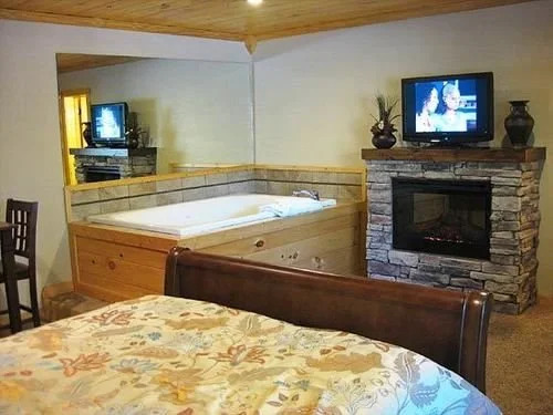 Baskins Creek Nestle Inn