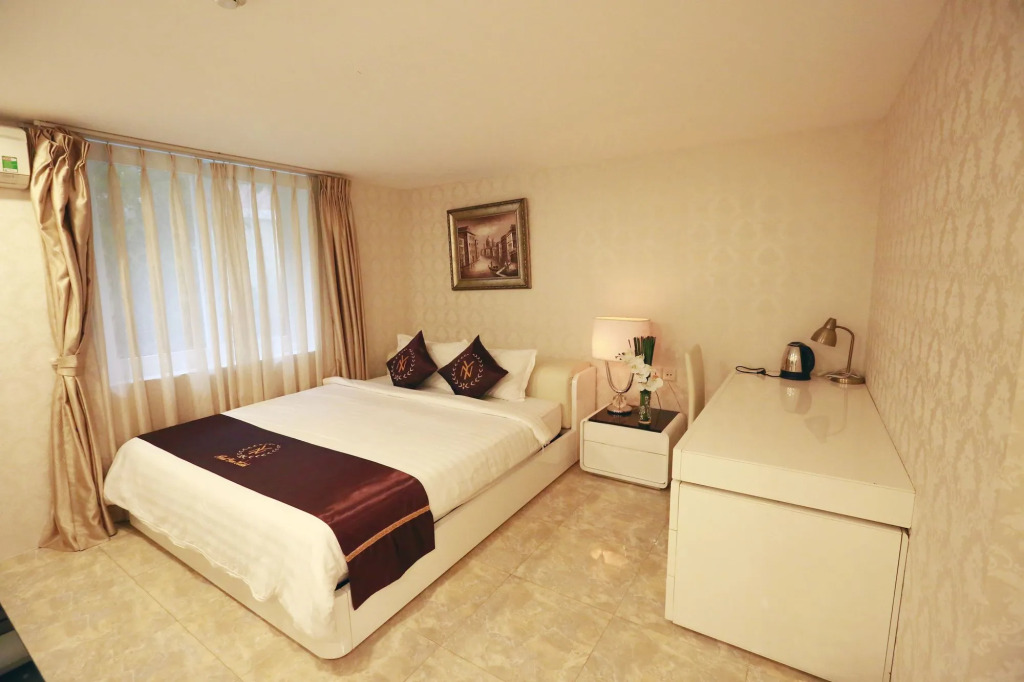 Brightness Hotel