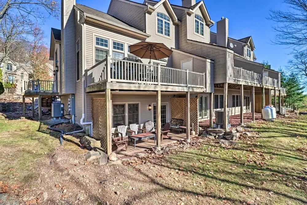 Big Boulder Mountain Townhome w/ Lake Club Access!