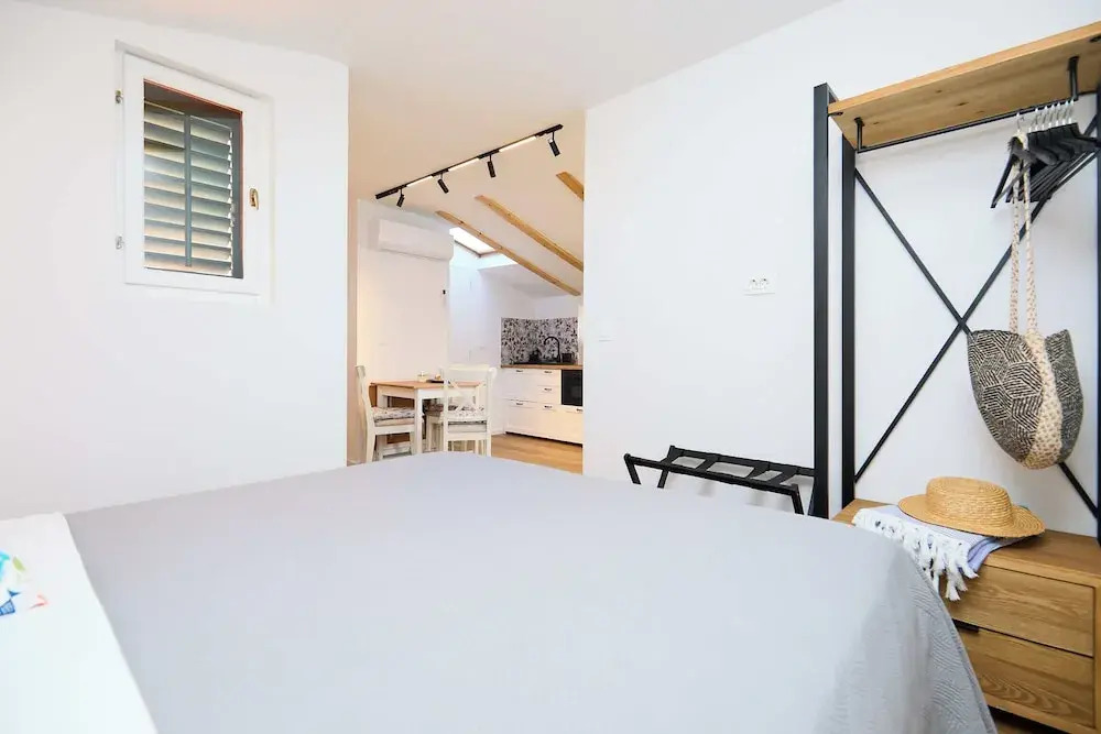 Hedera Estate, Hedera Studio 7