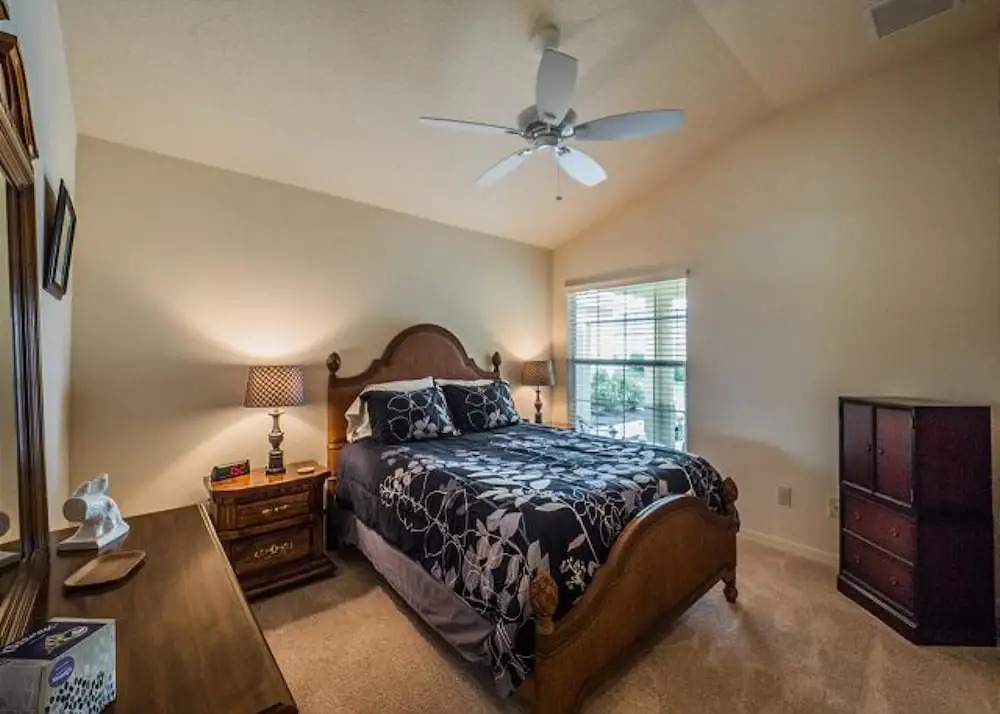 Vestridge Ave 3490 by White Pelican VR