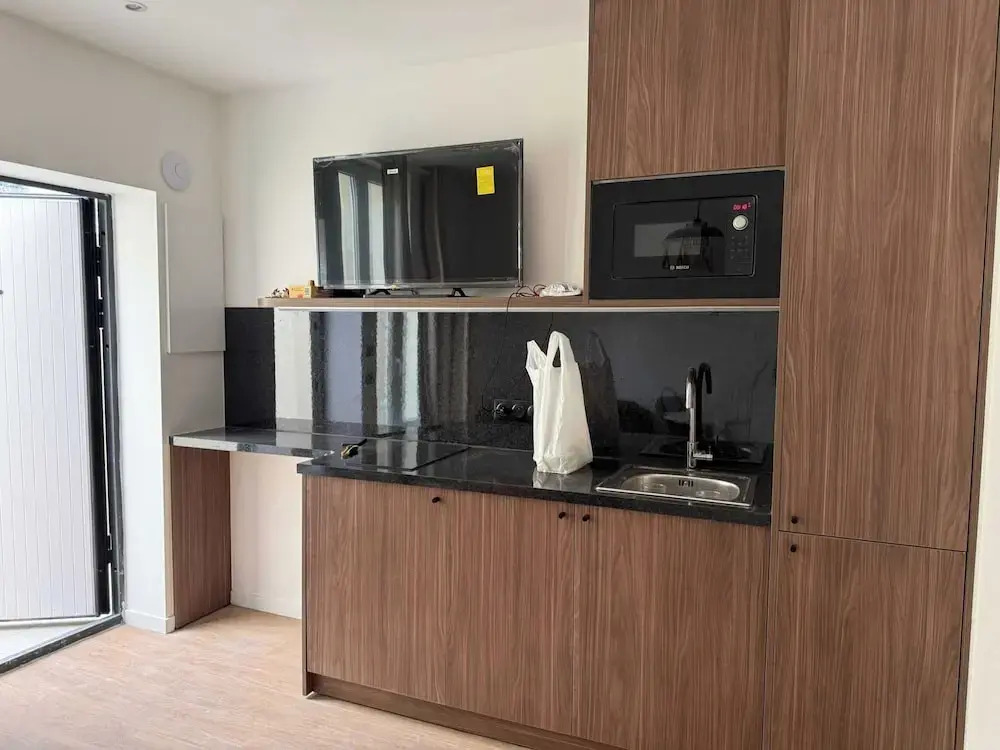 Modern Studio - 2 P - Montreuil