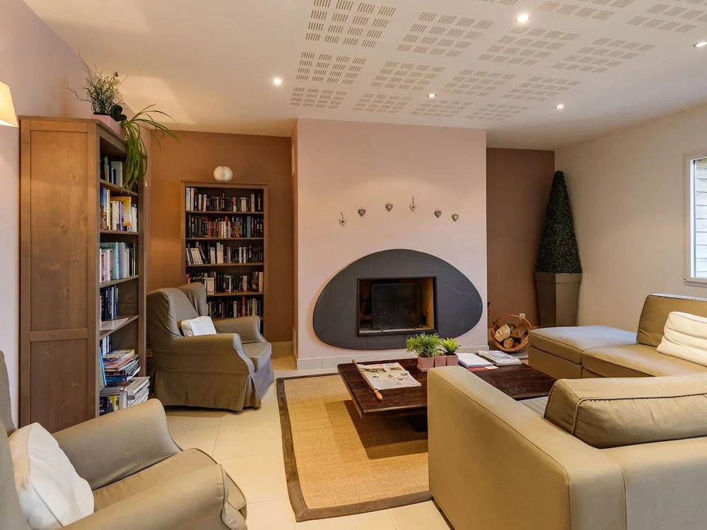 Beautiful Luxury Apartment Near a Breton Oyster Village