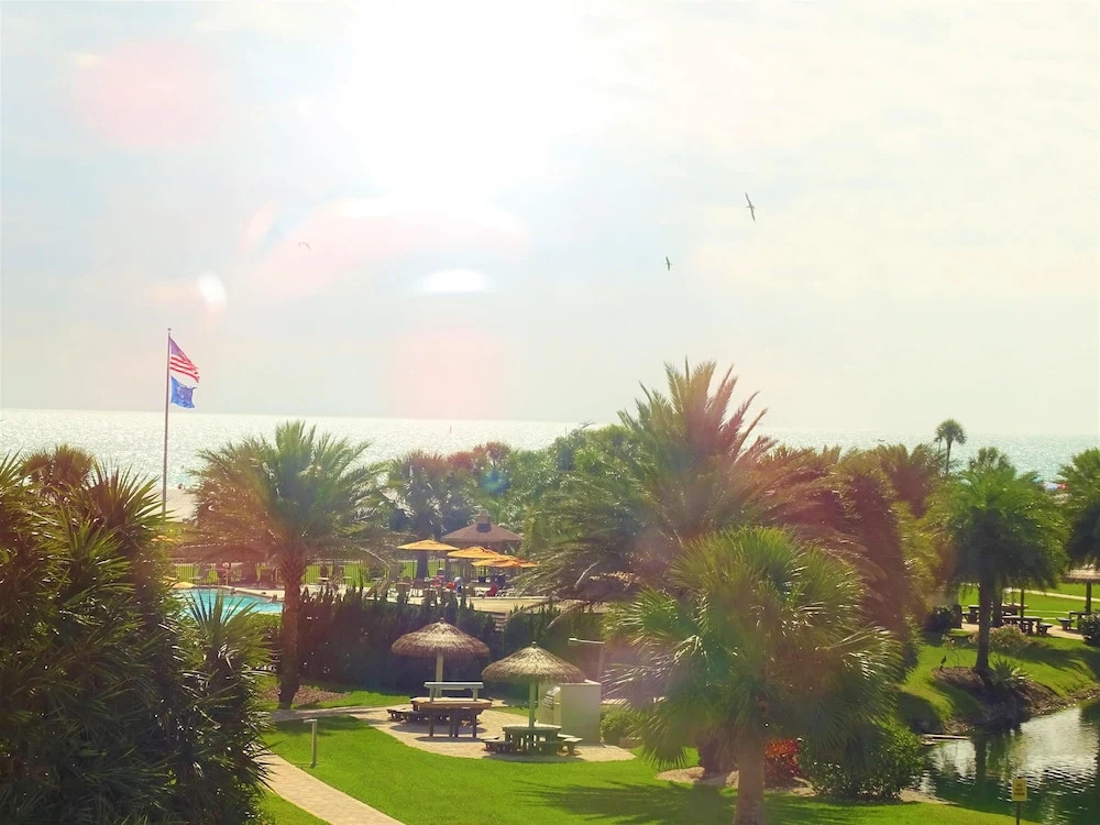 Gulf And Bay Club- B301 Updated End Unit! 2 Bedroom Condo