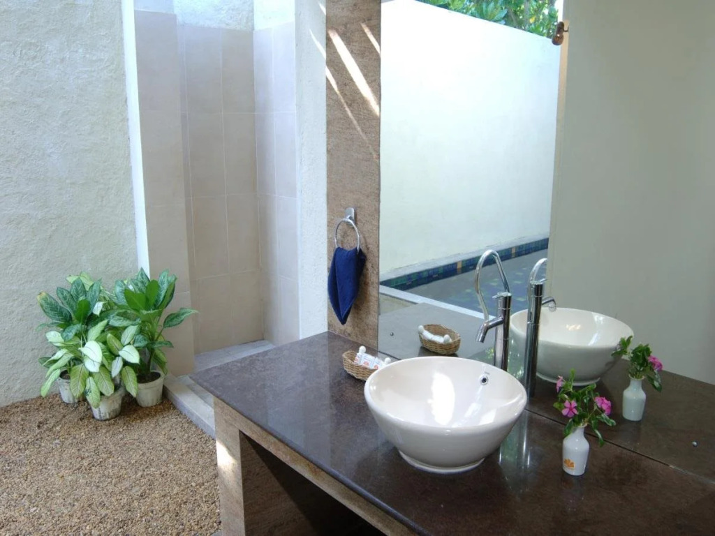 Hibiscus Beach Hotel & Villas - 10 percent off on all Food & Beverages