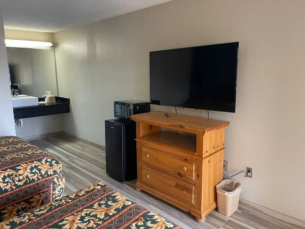 Brookwood Inn - Extended Stay