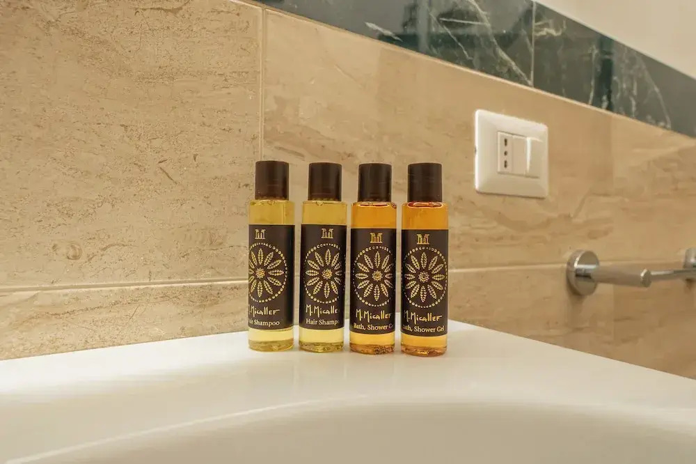 Molo Angioino Suites