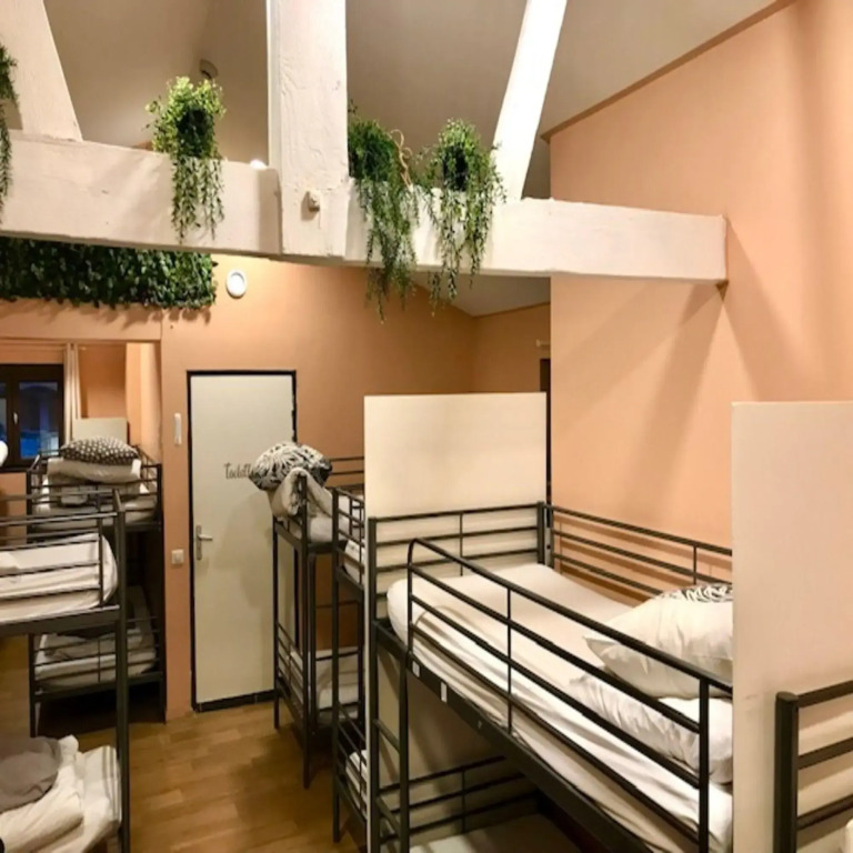 TRENDY Hostel