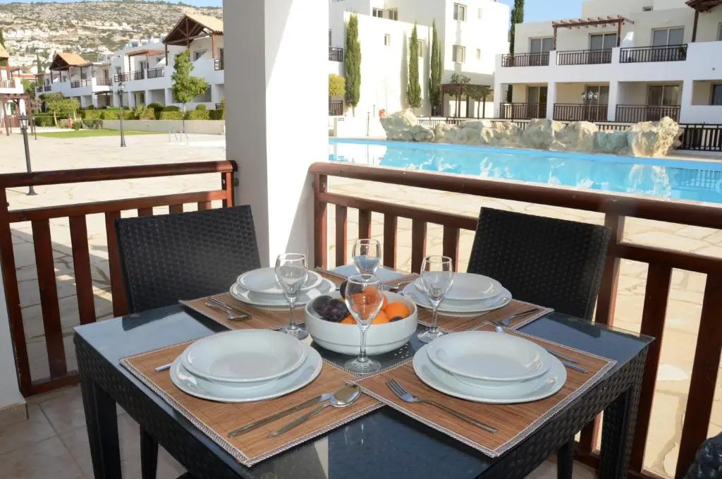 Studio with shower room E5, full kitchen, poolside, FREE WIFI