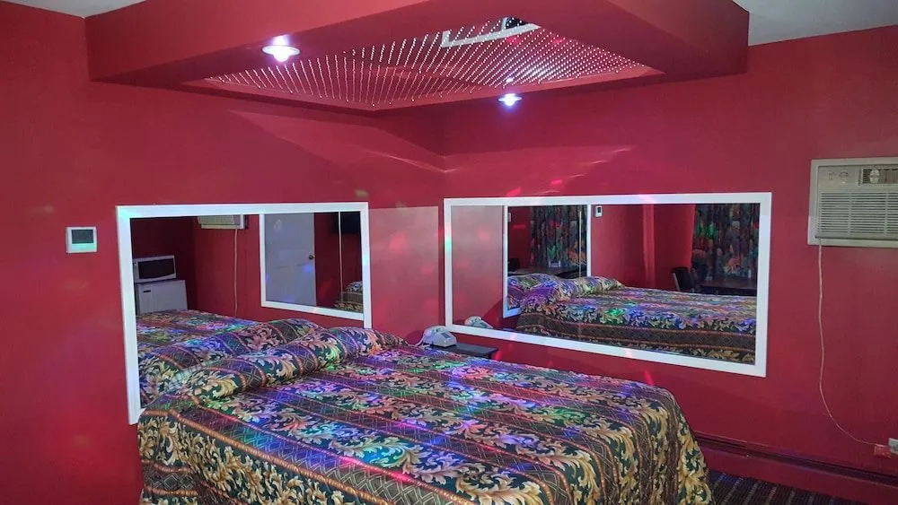 Sharn's Motel