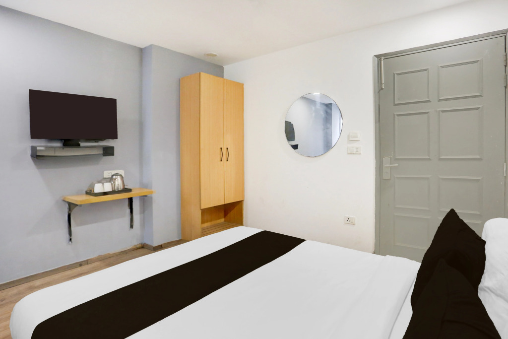 Townhouse Shahdara Near Yamuna Sports Complex Formerly Hotel Ipotel