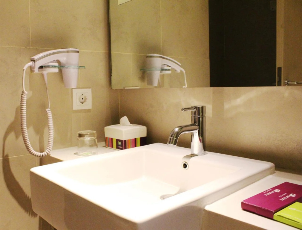 Artotel Harmoni Jakarta