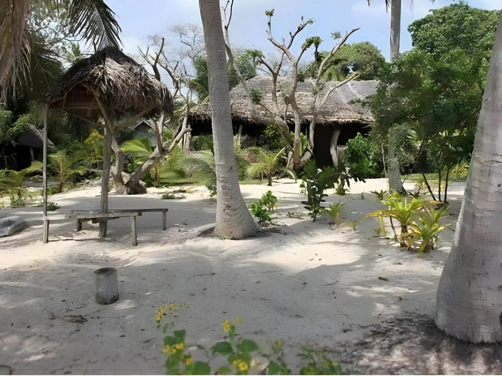 Alofa Beach Bungalows