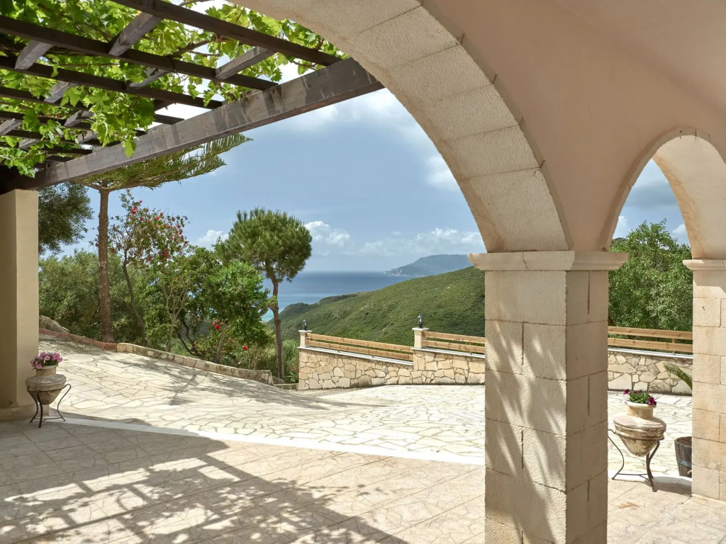 Villa Kanalos - Family Villa with Private Pool & Stunning Views, by ZanteWize