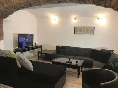 Big Homebase with Billardtable