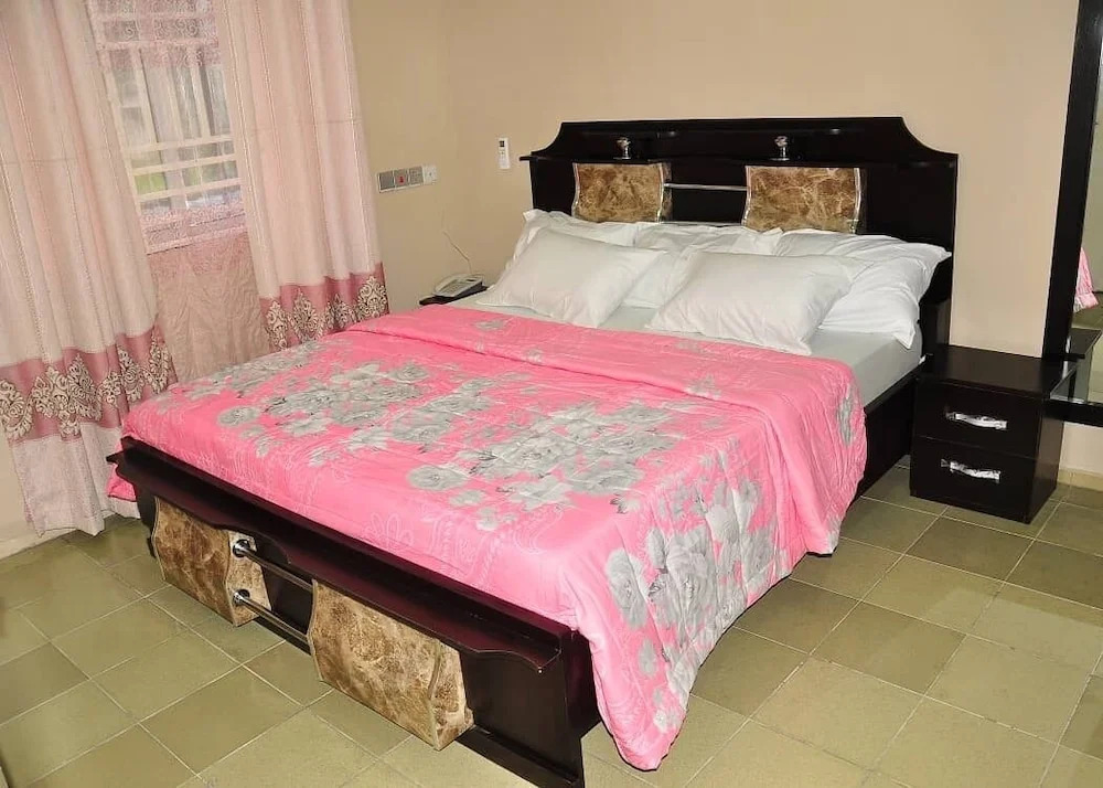 De Revelation Hotel