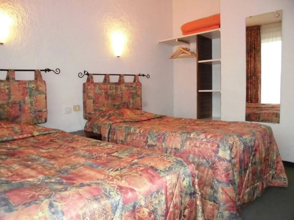 CitHôtel Le Quai 9