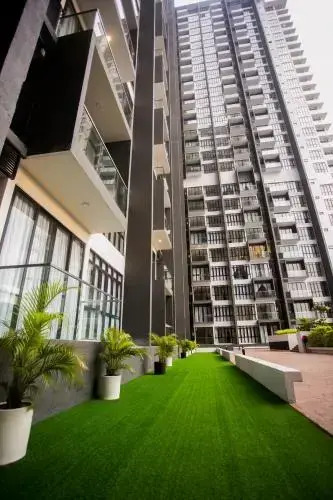 D'Pristine Suites