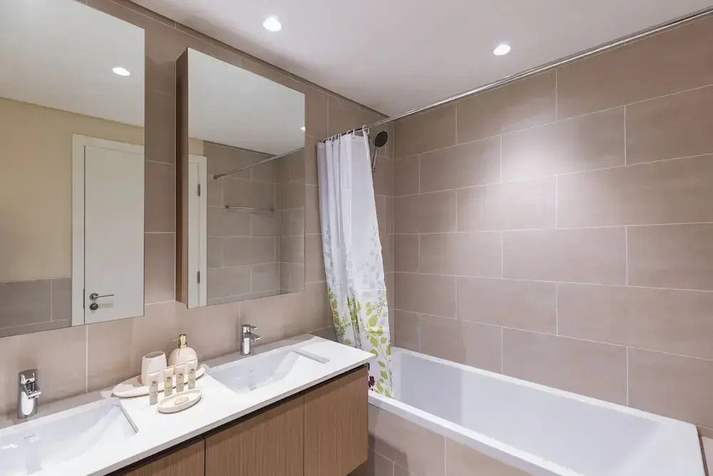 Maison Privee - Creekside Elegance w/ Canal Vws at Creek Beach
