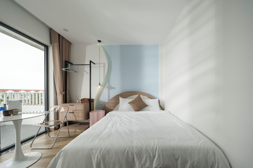 Ti Tach Homestay in Eco Garden Hue