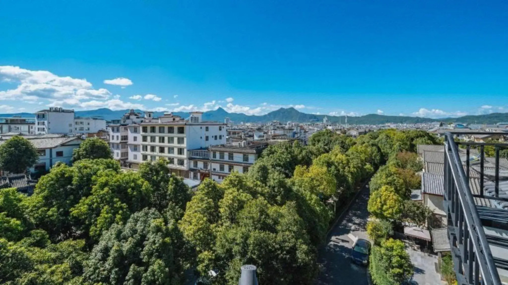 Yuqian Reflecting Snow Verdant Inn·Mootan Scenic Resort Stay