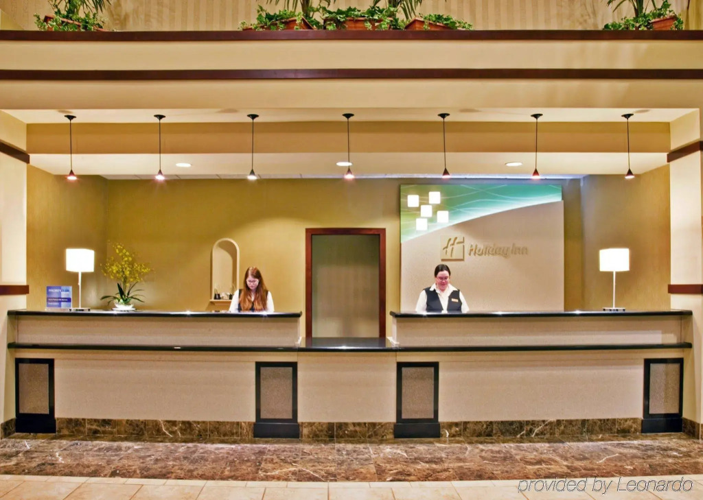 Holiday Inn Lafayette-City Centre by IHG