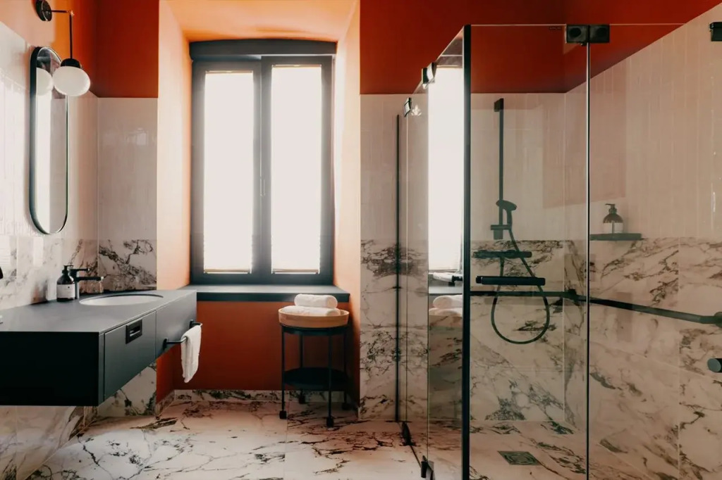 WELTWIEN Luxury Art Apartments & Free Parking