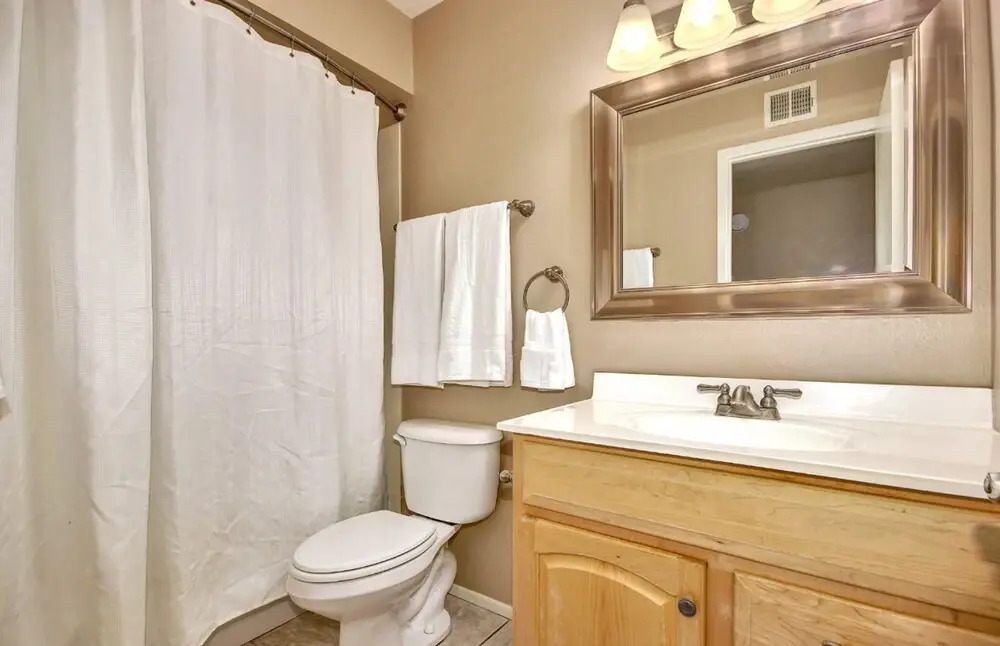 SLS Altadena Estate with FREE Heated Pool, Spa, Pool Table & More.