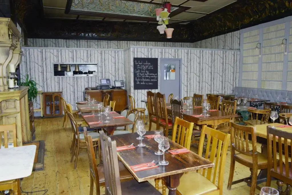 The Black Lion Pub & Boutique Guesthouse