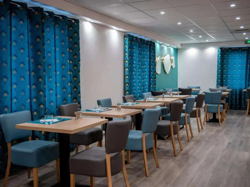 Contact Hotel Bleu France Eragny Cergy