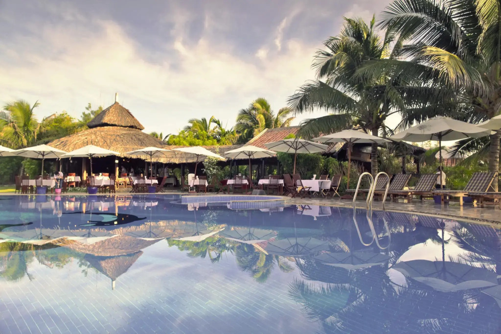 Silver Beach Resort Ke Ga