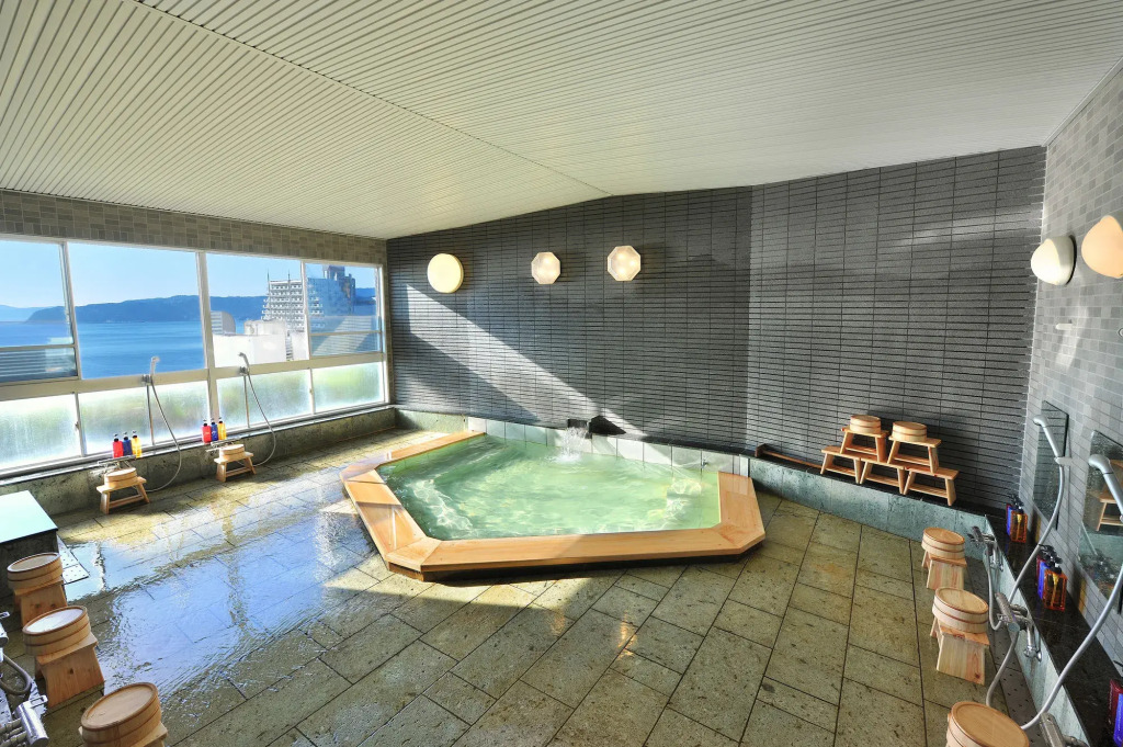 Onsen Hostel Hinoemi