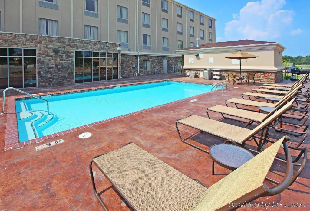 Holiday Inn Express & Suites Searcy by IHG