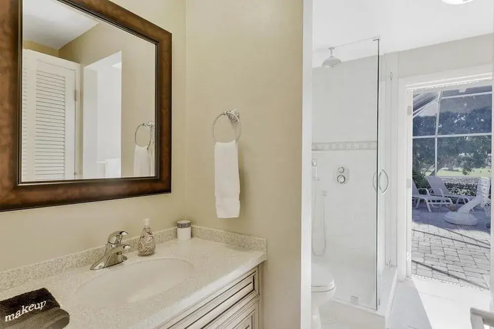 Nassau Home #63930 4 Bedrooms 3 Bathrooms Home