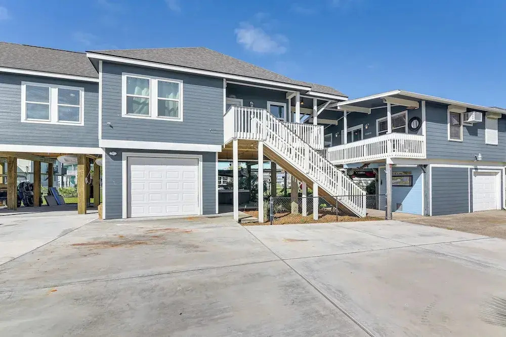 Walk to Sea Isle Beach: Updated Group Getaway!