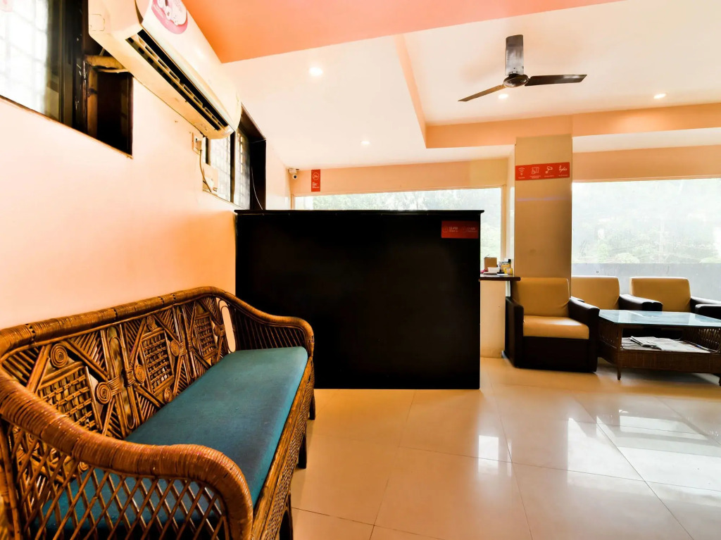 OYO 15944 Hotel Three Seas