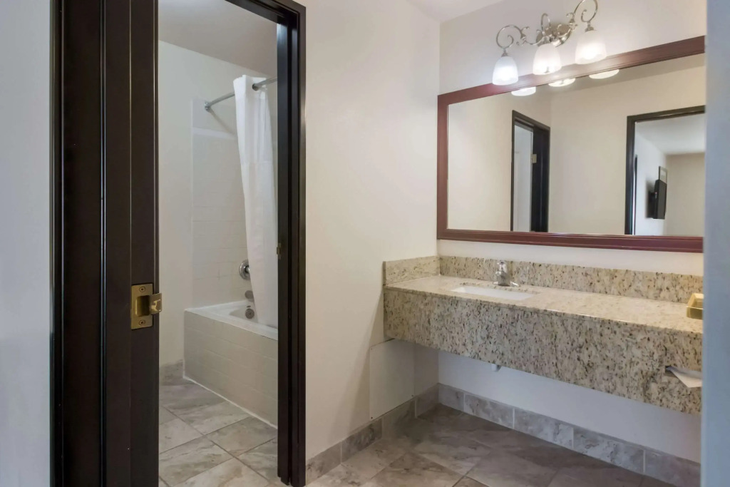 Quality Inn & Suites Salt Lake City Airport West