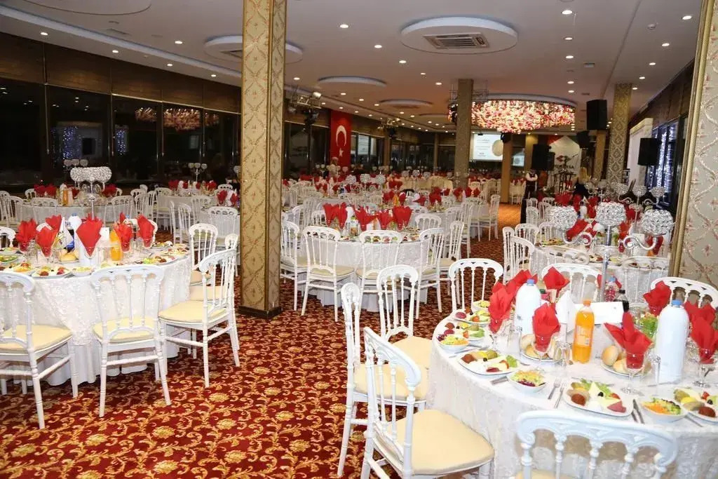 Elegance Resort Hotel