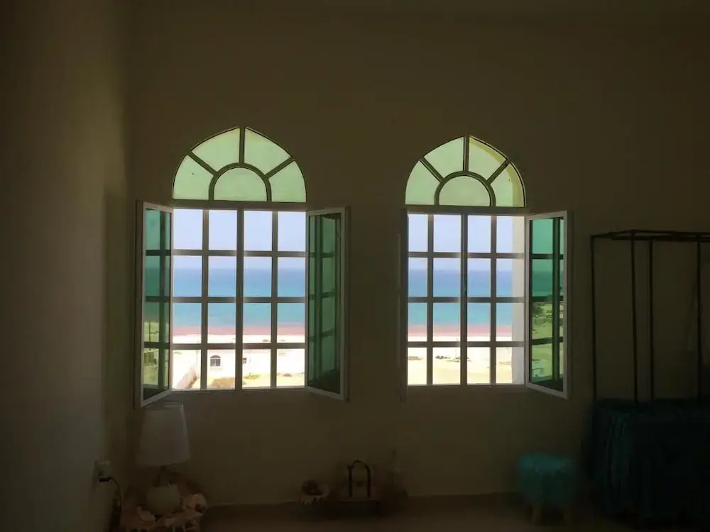 Beachfront Room With Stunning sea View Free Breakfast and Toiletries