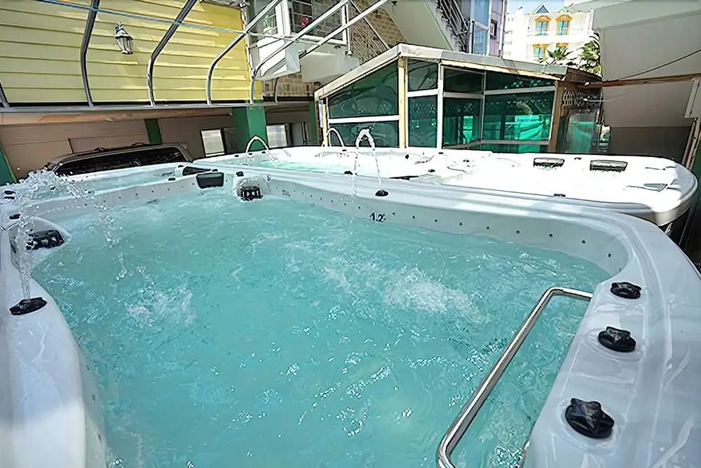 Geojedo Whirlpool Pension (pets friendly)